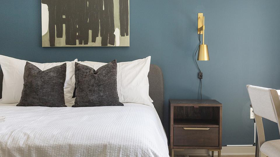 These photos are from another Landing in this building.