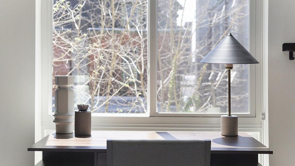 These photos are from another Landing in this building.