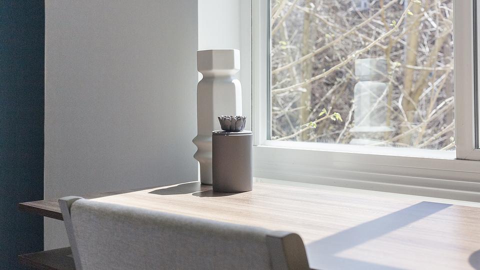 These photos are from another Landing in this building.