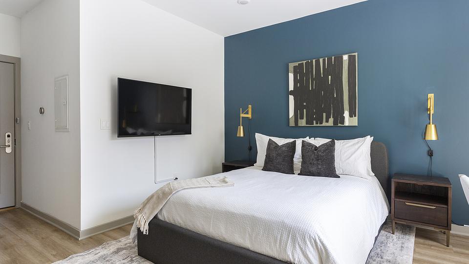 These photos are from another Landing in this building.