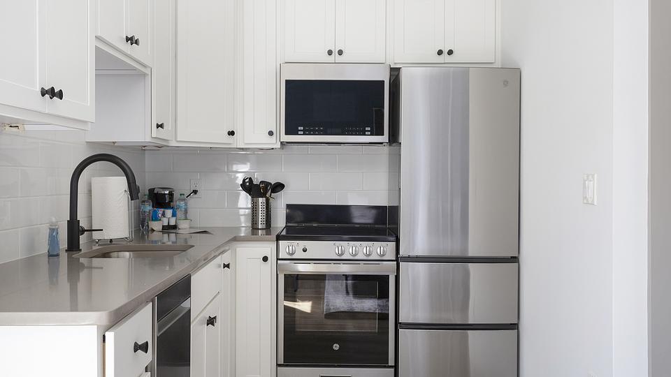 These photos are from another Landing in this building.