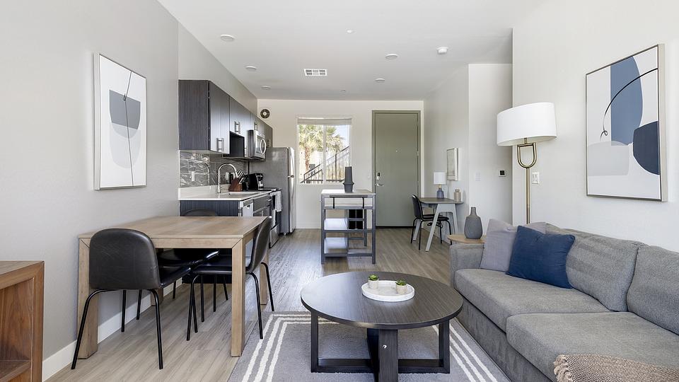 These photos are from another Landing in this building.