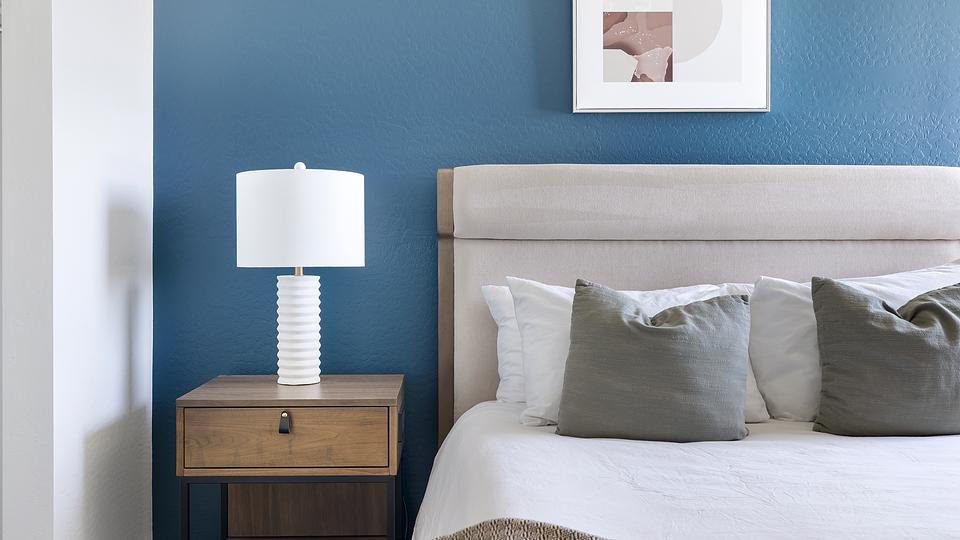 These photos are from another Landing in this building.