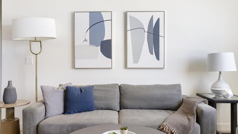 These photos are from another Landing in this building.