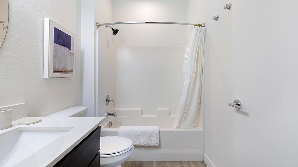 These photos are from another Landing in this building.