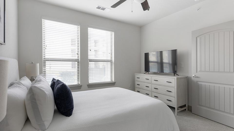 These photos are from another Landing in this building.