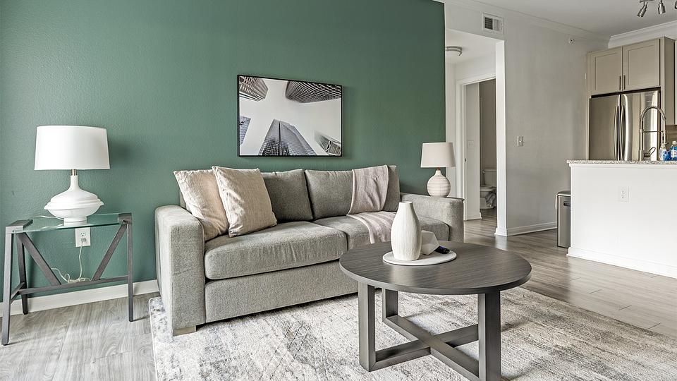 These photos are from another Landing in this building.