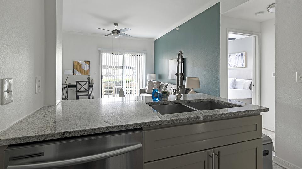 These photos are from another Landing in this building.