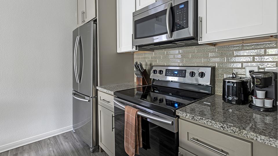 These photos are from another Landing in this building.