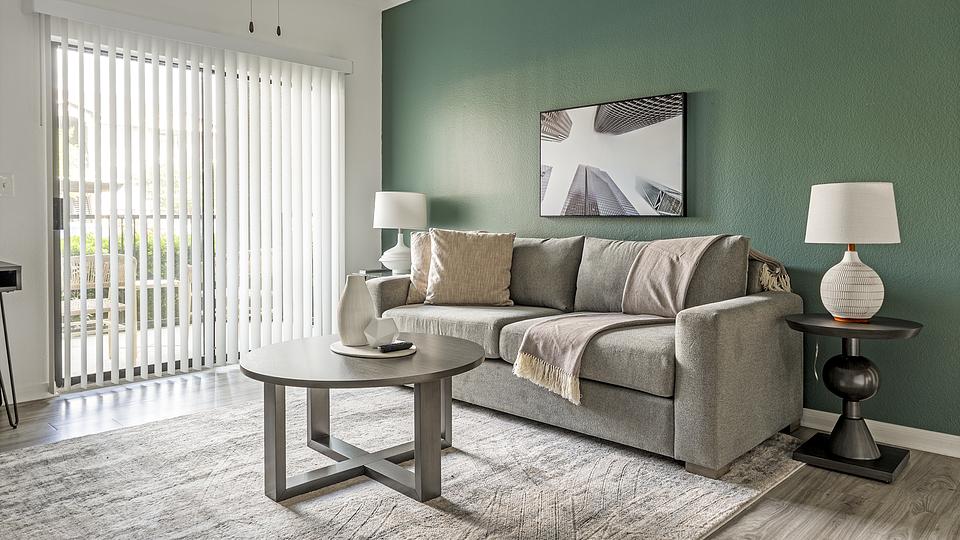 These photos are from another Landing in this building.