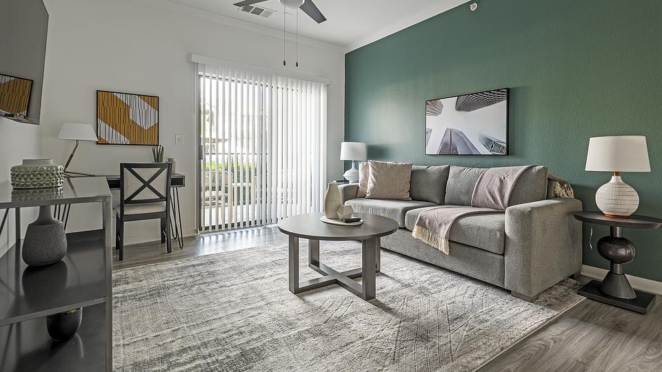 These photos are from another Landing in this building.