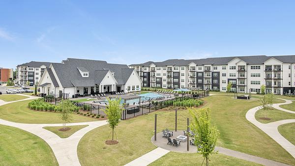 Gateway Village at Swan Creek