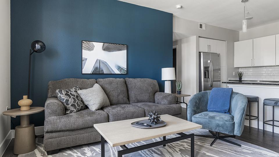 These photos are from another Landing in this building.