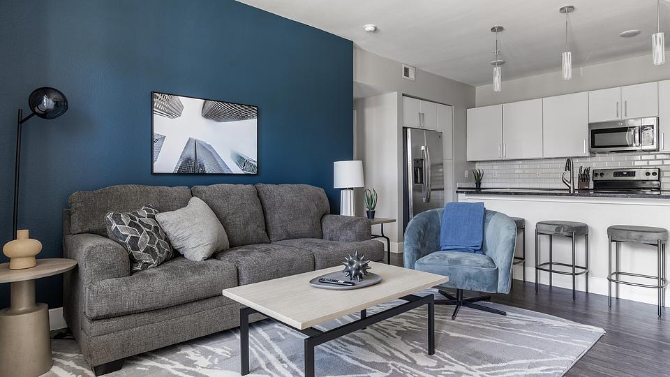 These photos are from another Landing in this building.