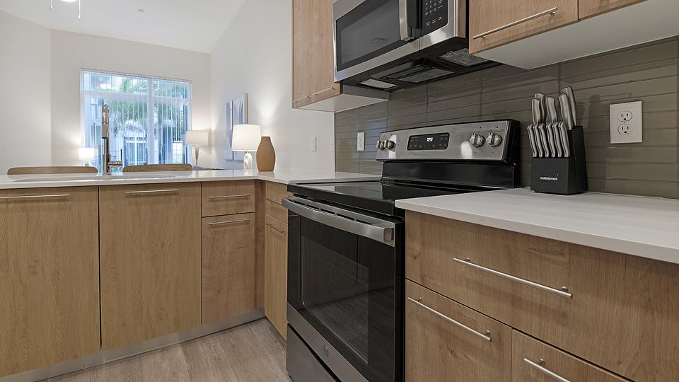 These photos are from another Landing in this building.