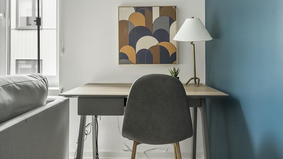 These photos are from another Landing in this building.