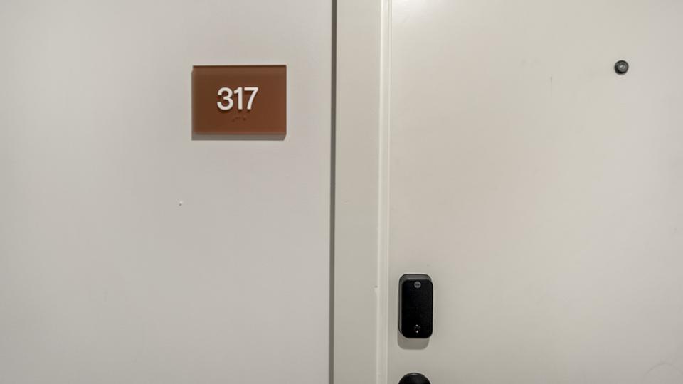 These photos are from another Landing in this building.