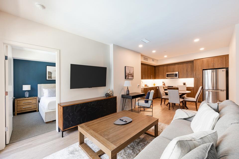 These photos are from another Landing in this building.