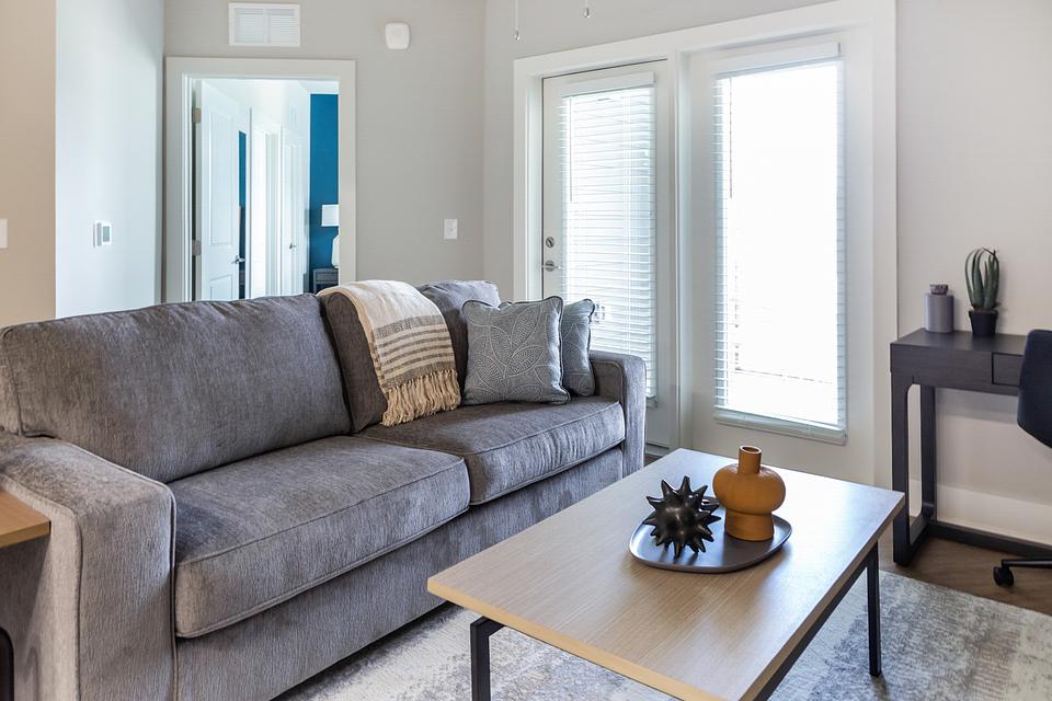 These photos are from another Landing in this building.