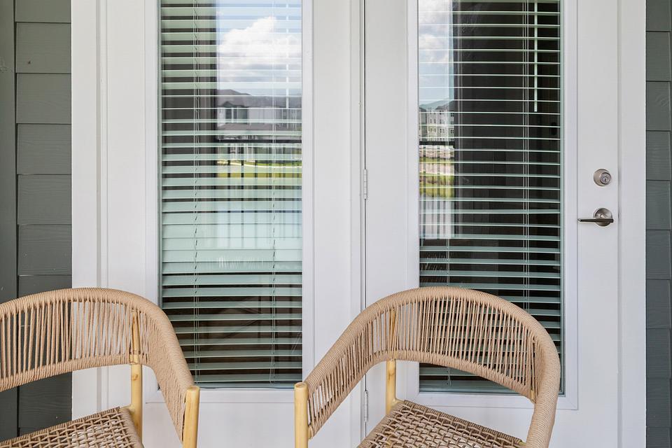 These photos are from another Landing in this building.