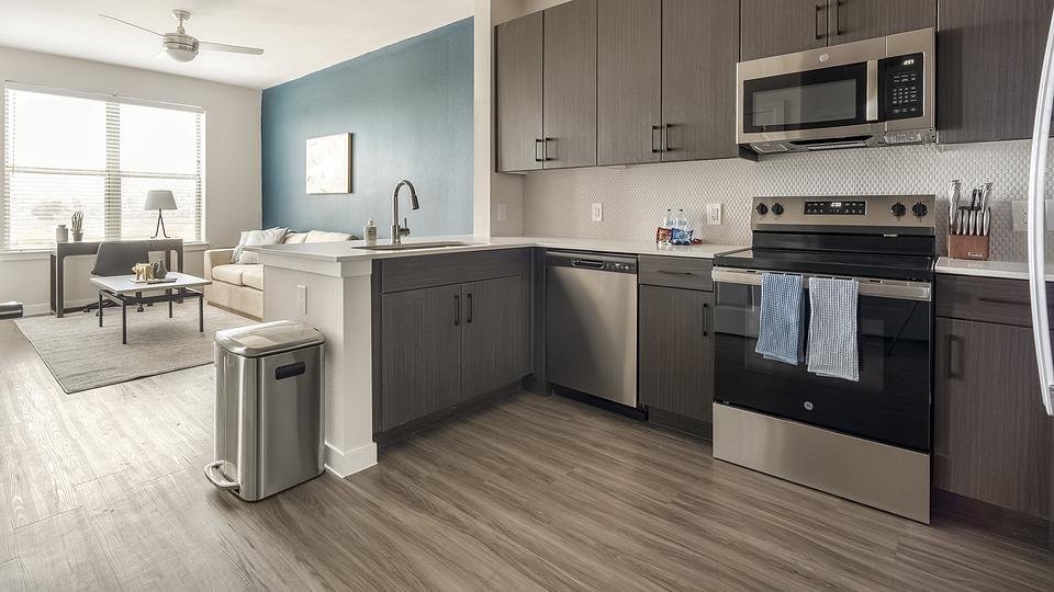 These photos are from another Landing in this building.