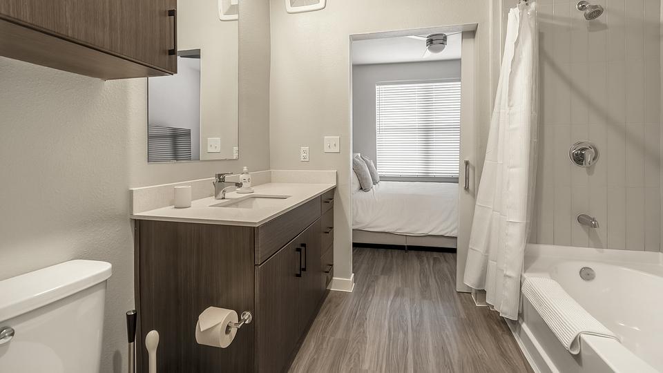 These photos are from another Landing in this building.