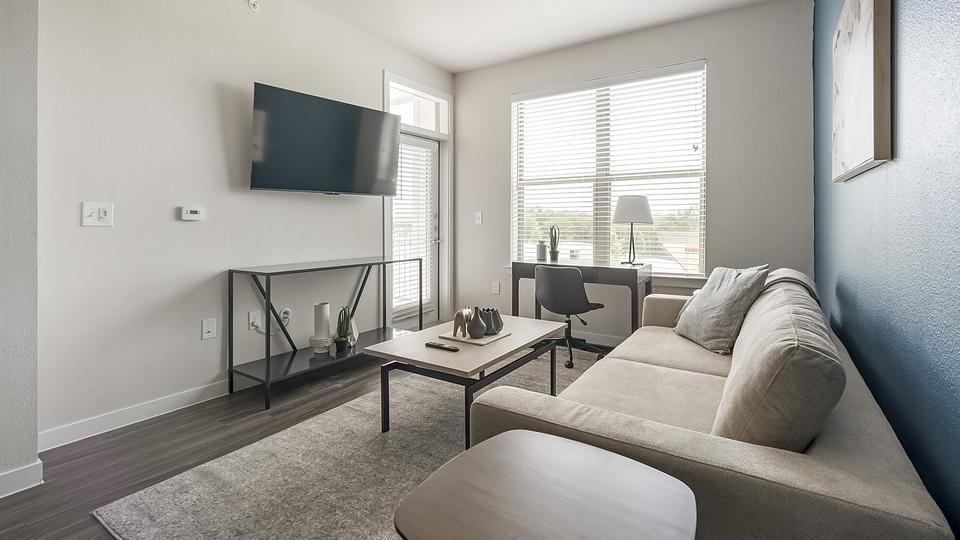 These photos are from another Landing in this building.