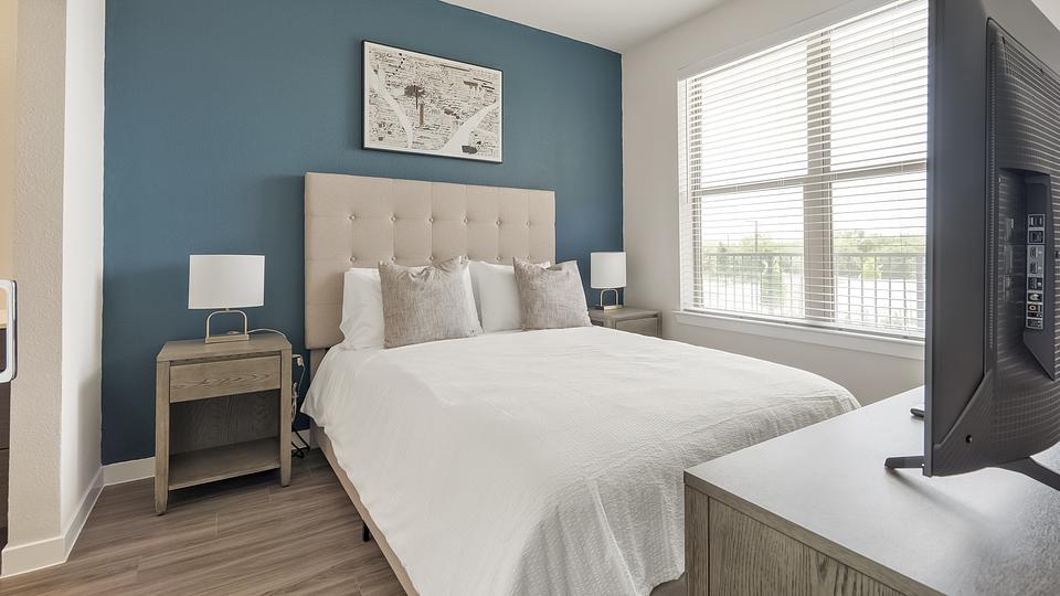 These photos are from another Landing in this building.