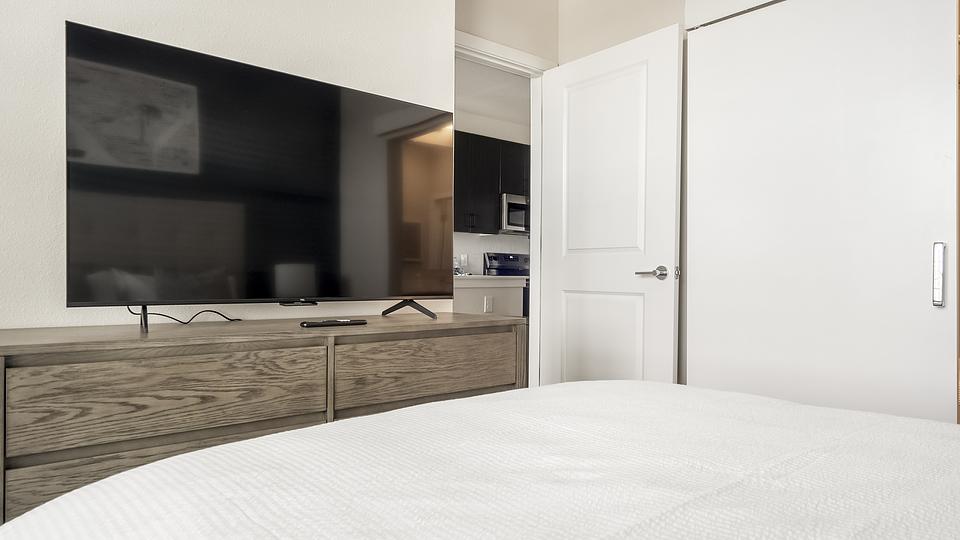 These photos are from another Landing in this building.