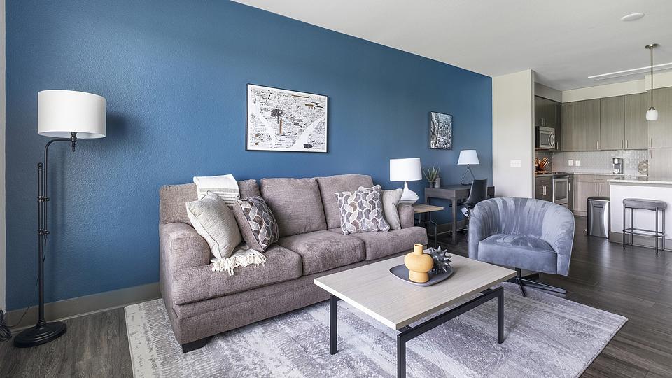 These photos are from another Landing in this building.