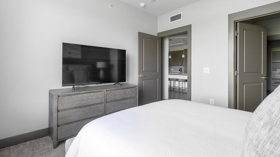 These photos are from another Landing in this building.