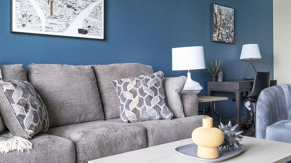 These photos are from another Landing in this building.