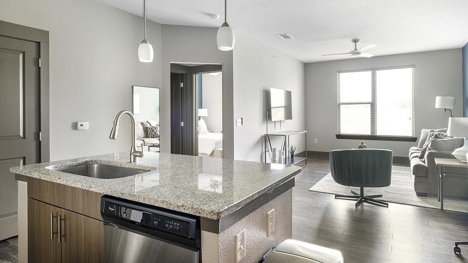 These photos are from another Landing in this building.