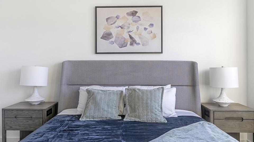 These photos are from another Landing in this building.