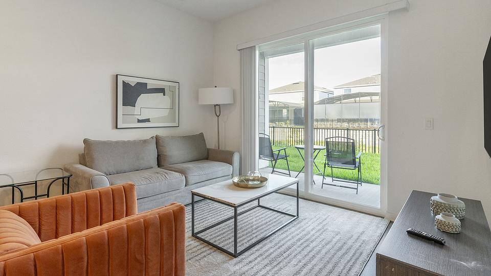 These photos are from another Landing in this building.