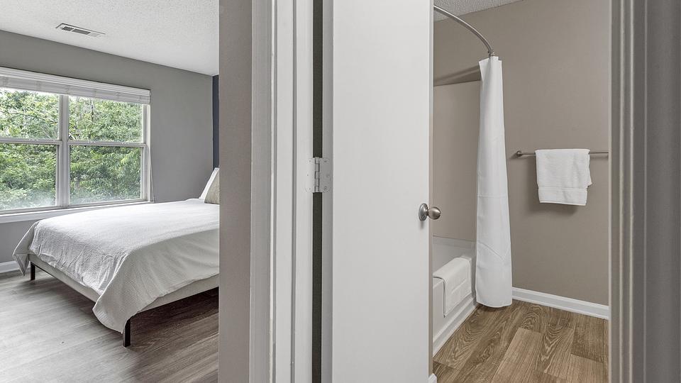 These photos are from another Landing in this building.