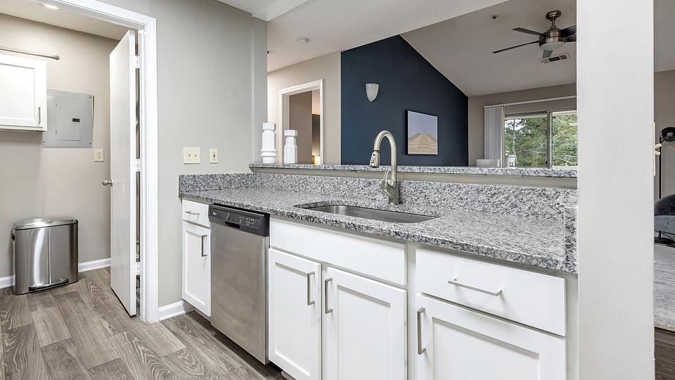 These photos are from another Landing in this building.