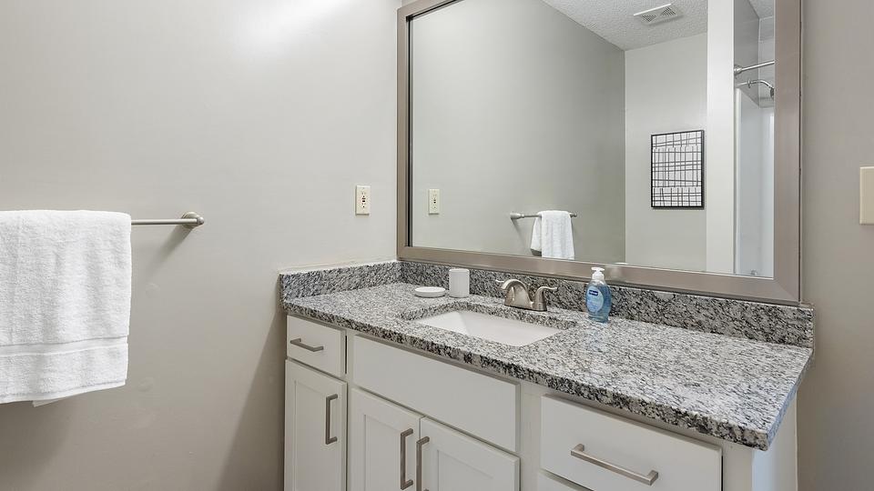 These photos are from another Landing in this building.