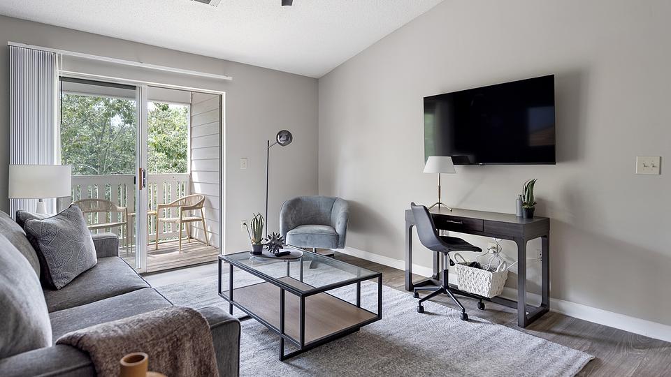 These photos are from another Landing in this building.