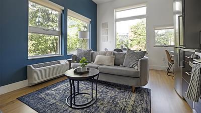 Studio 135 200