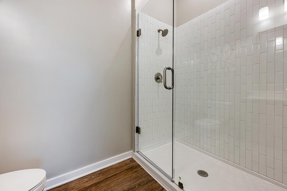 These photos are from another Landing in this building.