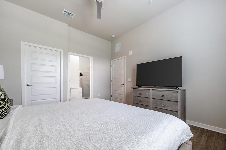 These photos are from another Landing in this building.