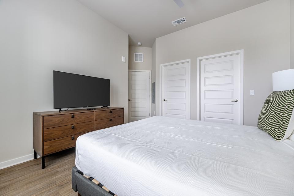 These photos are from another Landing in this building.