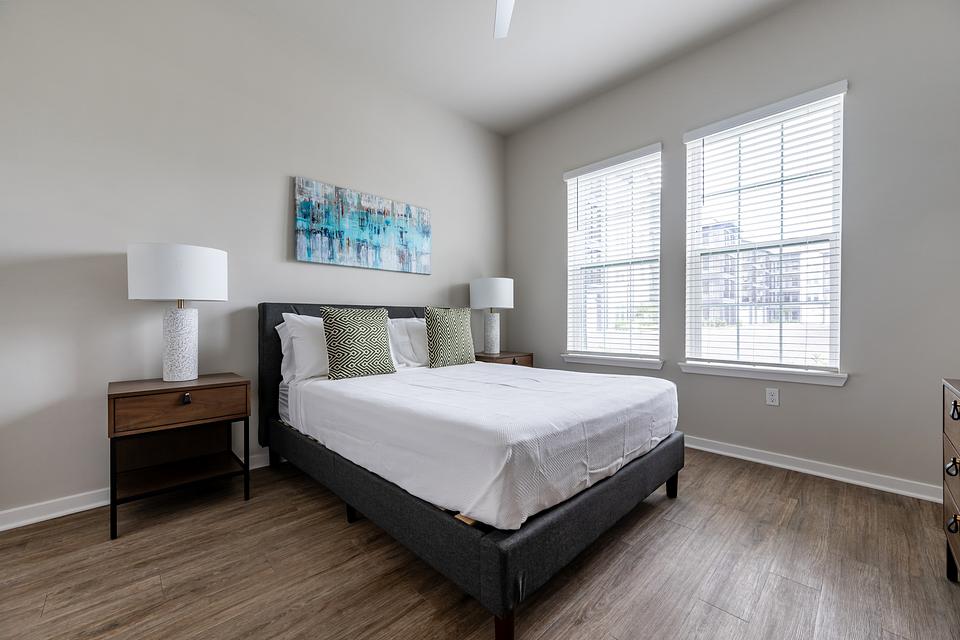 These photos are from another Landing in this building.