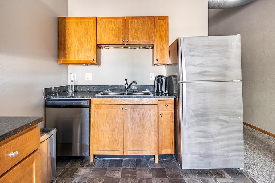 These photos are from another Landing in this building.