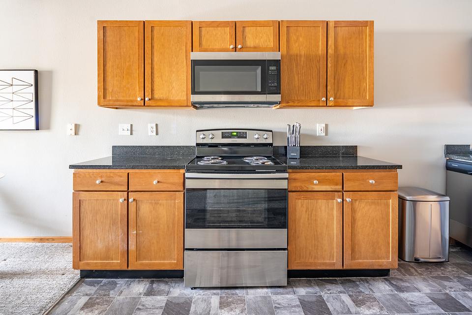 These photos are from another Landing in this building.