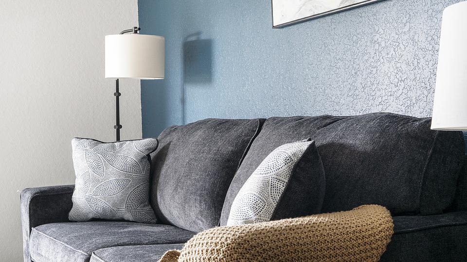 These photos are from another Landing in this building.