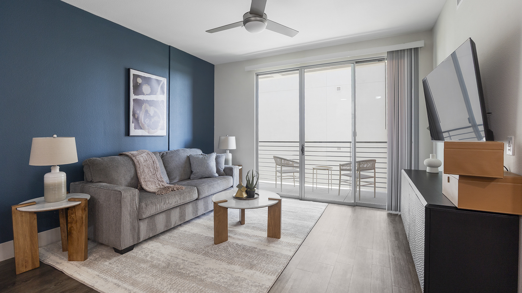 Stay at Preston at Biltmore 2332 in Phoenix, AZ | Landing