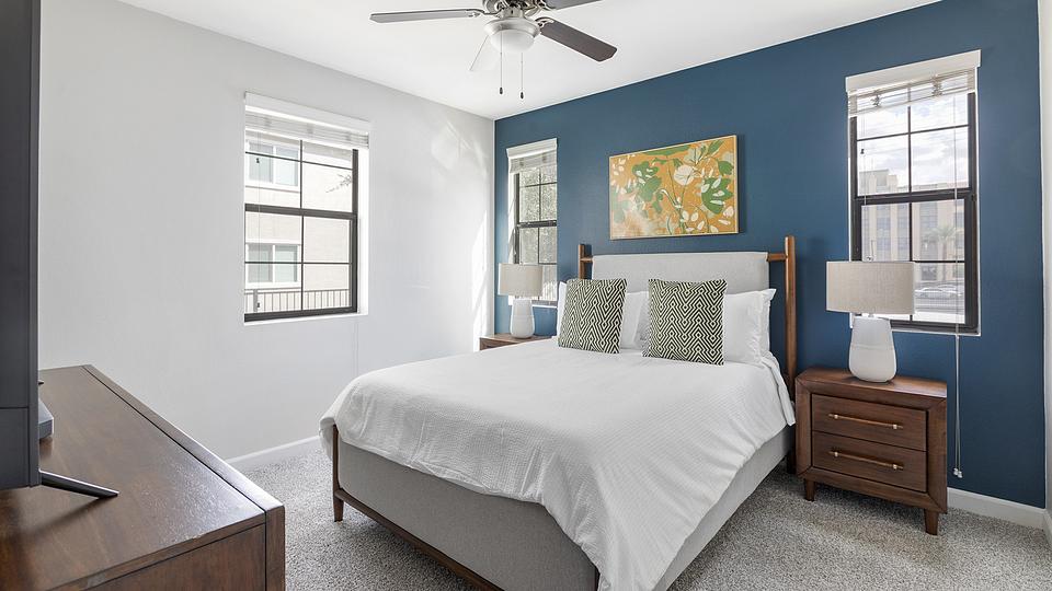 These photos are from another Landing in this building.