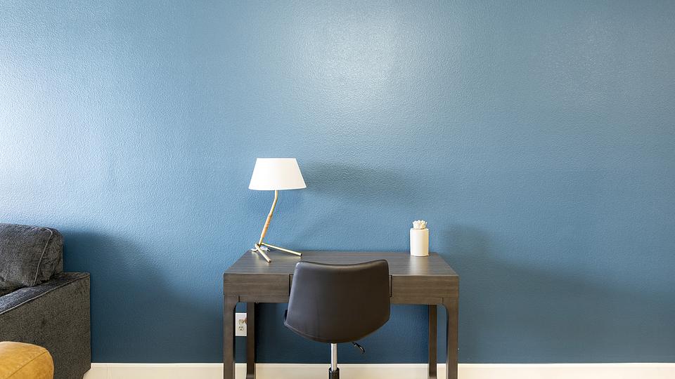 These photos are from another Landing in this building.